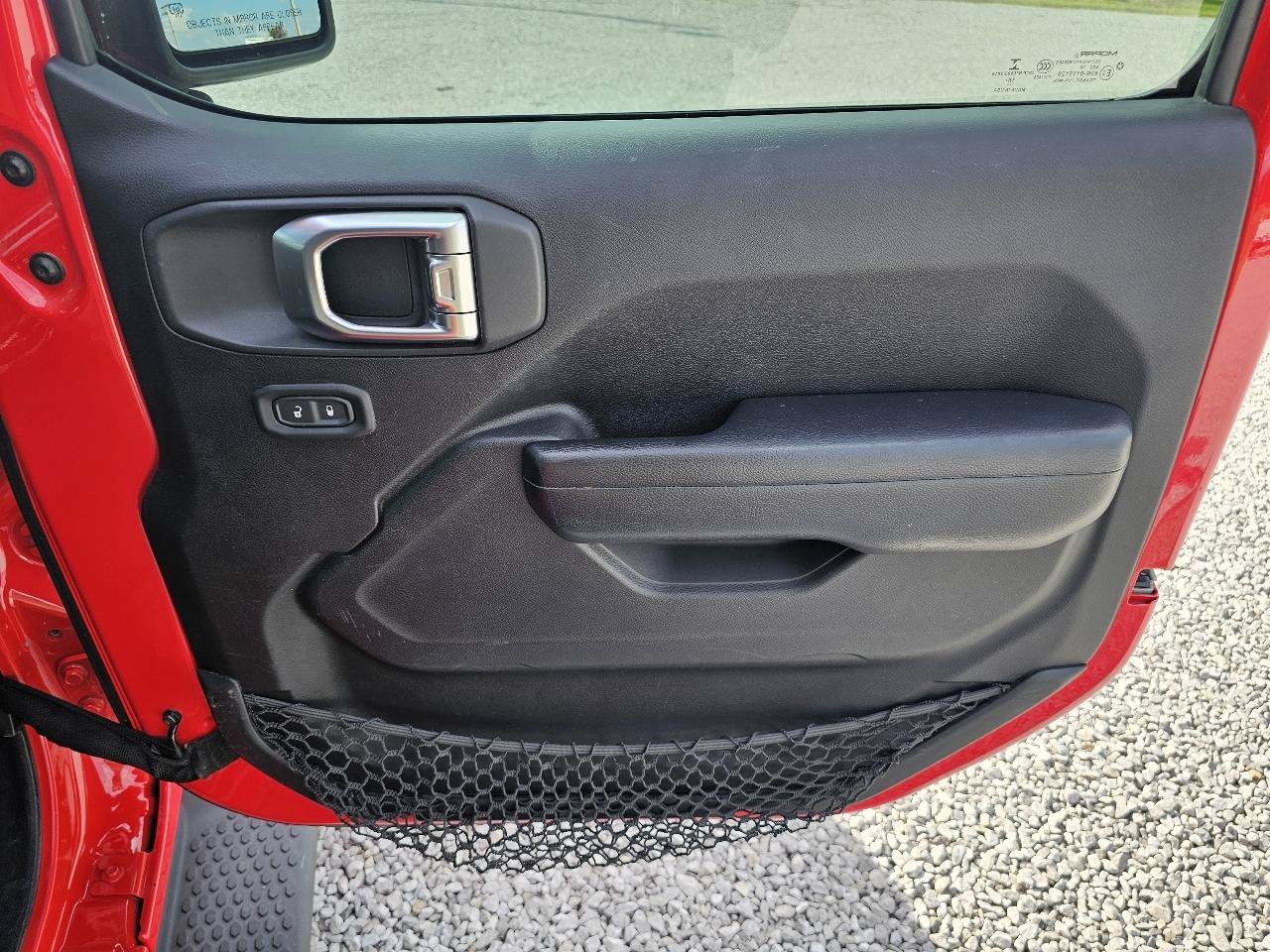 Used 2019 Jeep Wrangler Sport AWD/4WD image 25