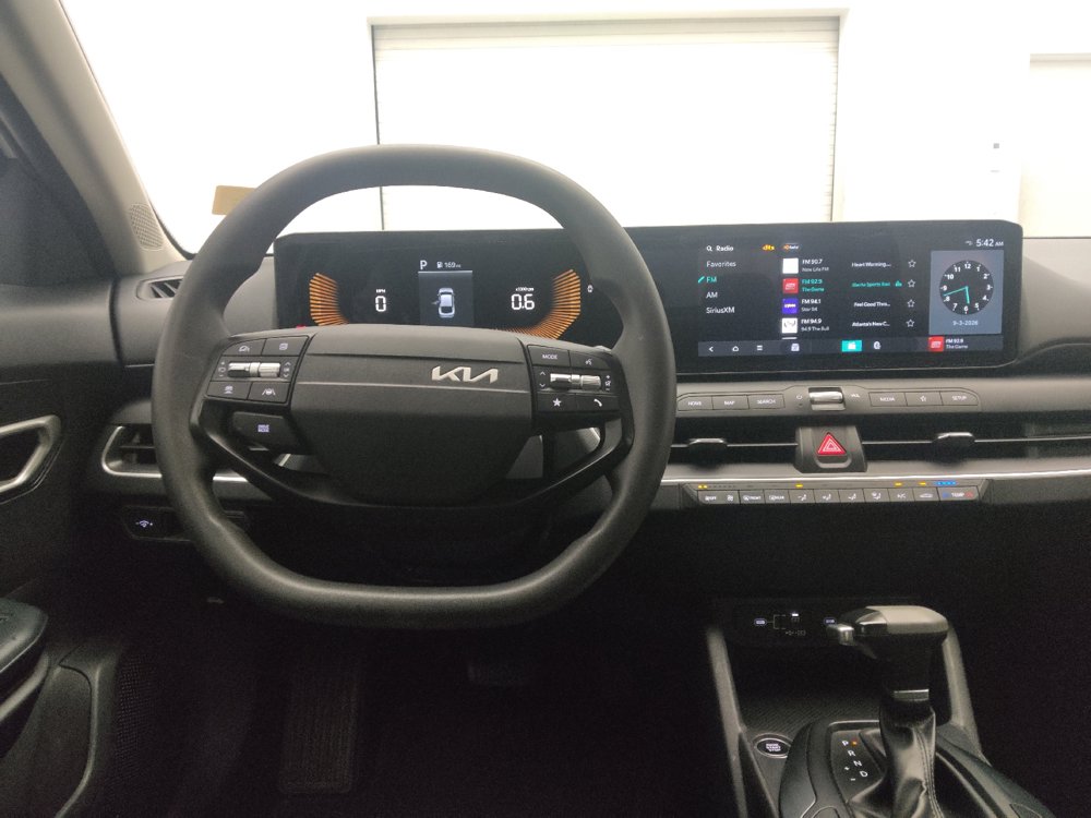 Used 2025 Kia K4 FWD image 22