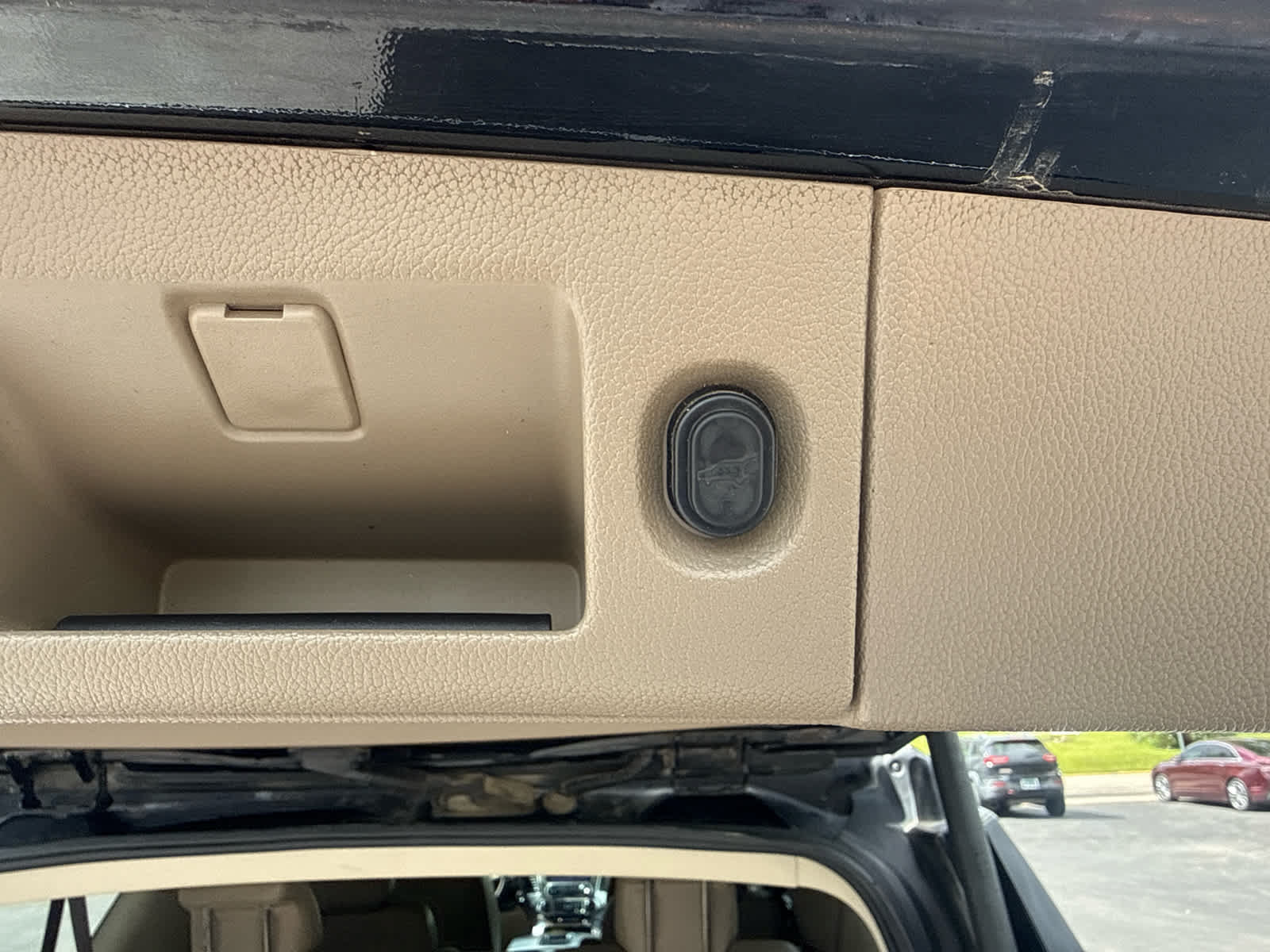 Used 2018 Chevrolet Suburban Premier w/ Max Trailering Package AWD/4WD image 19