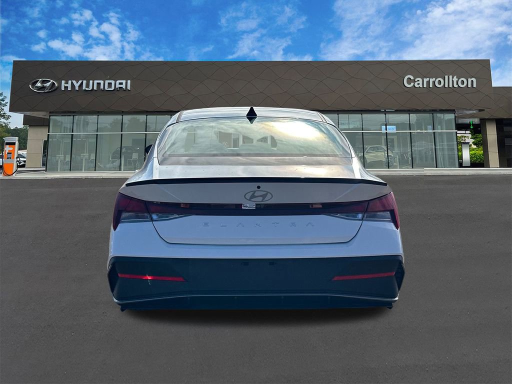 New 2025 Hyundai Elantra Sport image 6