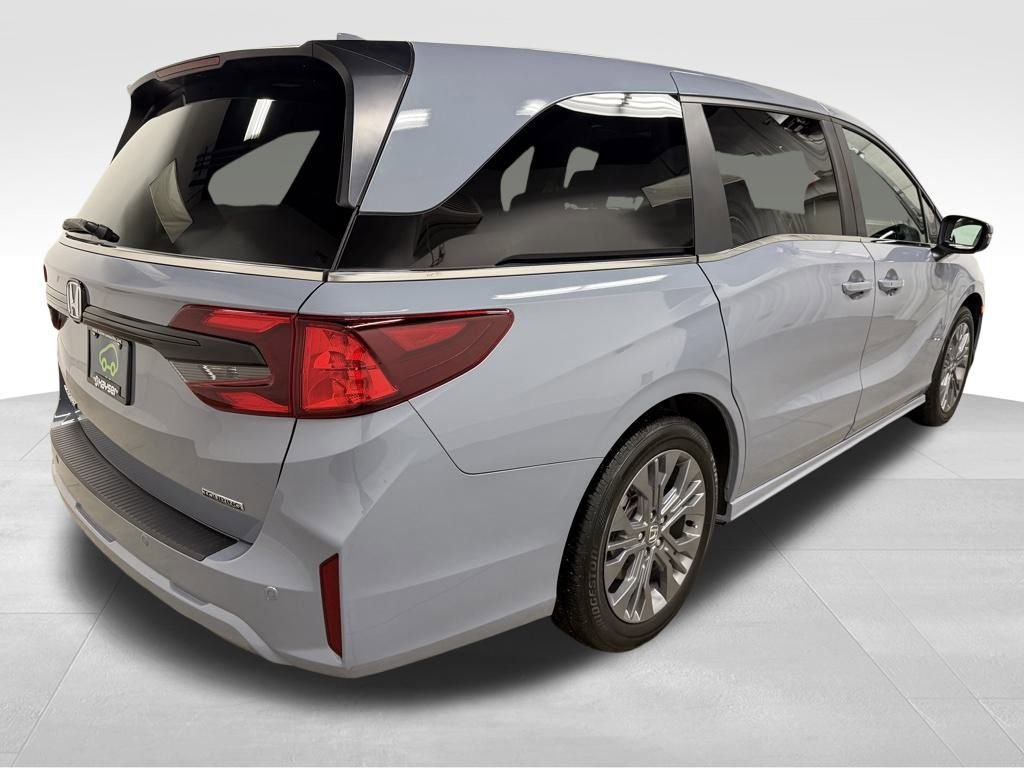 Used 2025 Honda Odyssey Touring image 7