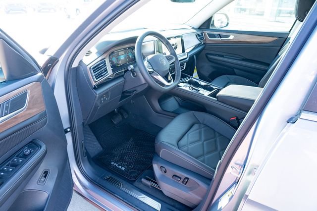 New 2026 Volkswagen Atlas SE image 18