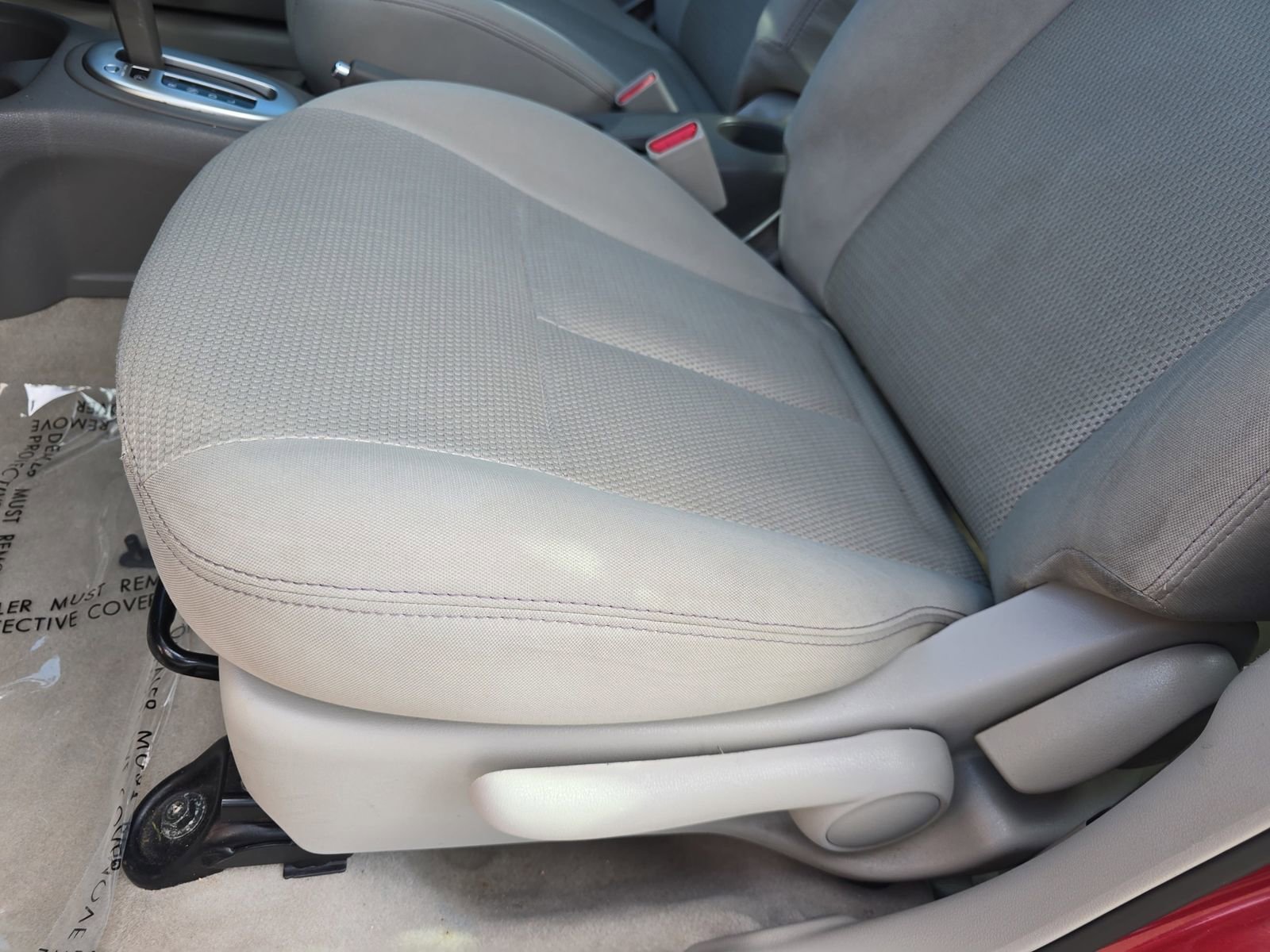 Used 2014 Nissan Versa SV image 29