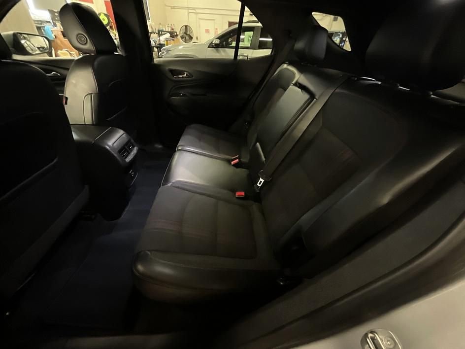 Used 2023 Chevrolet Equinox RS image 30
