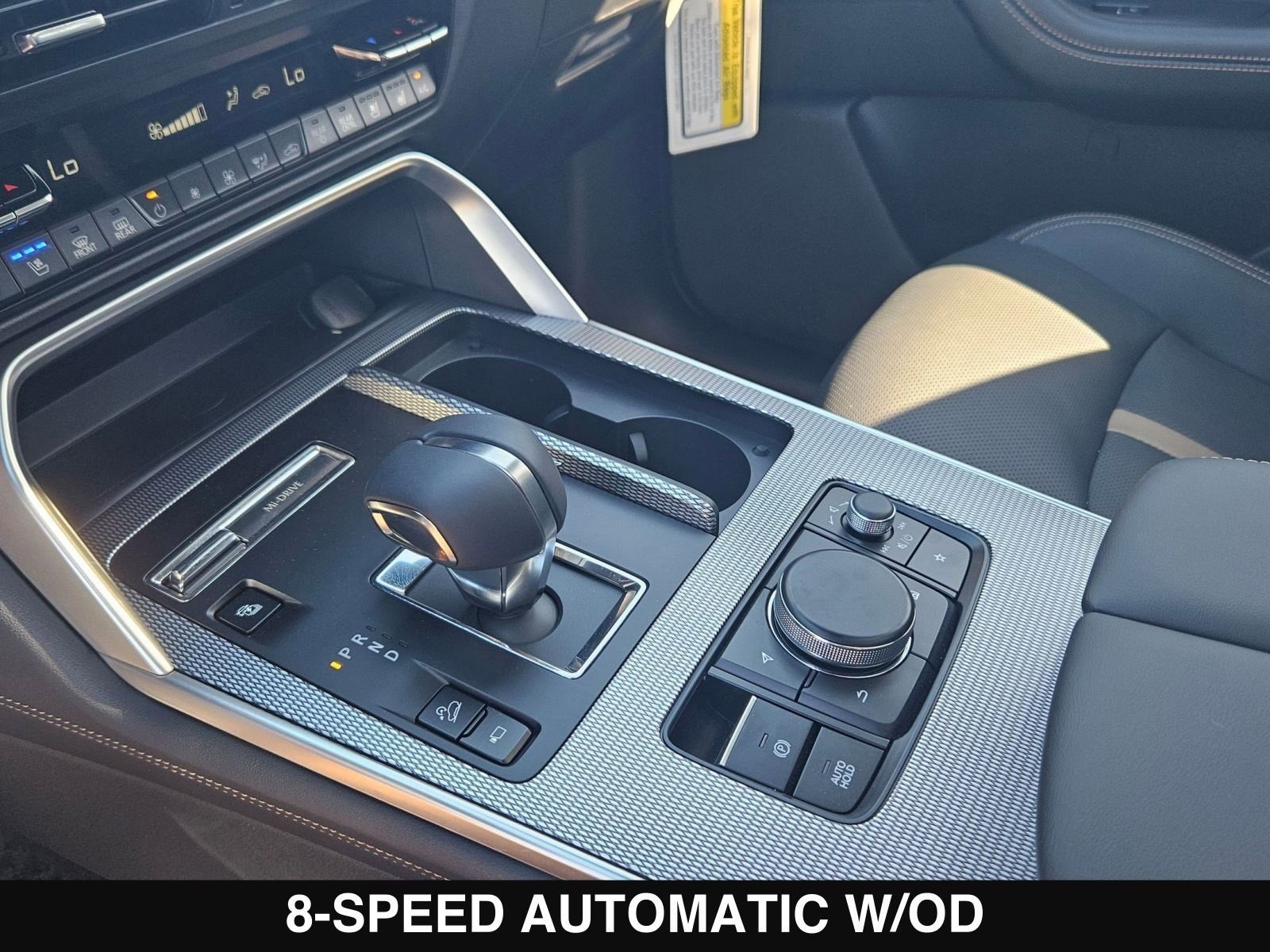 New 2025 MAZDA CX-70 Plug-In Hybrid w/ Premium Plus image 18