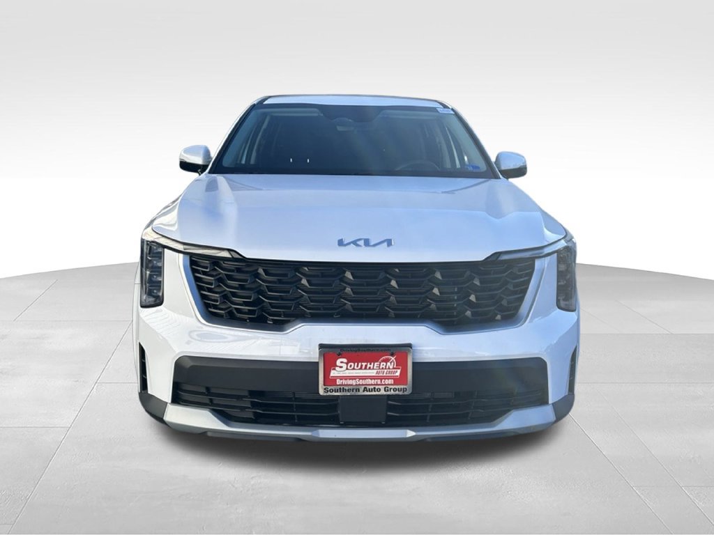 Certified 2026 Kia Sorento LX FWD image 10