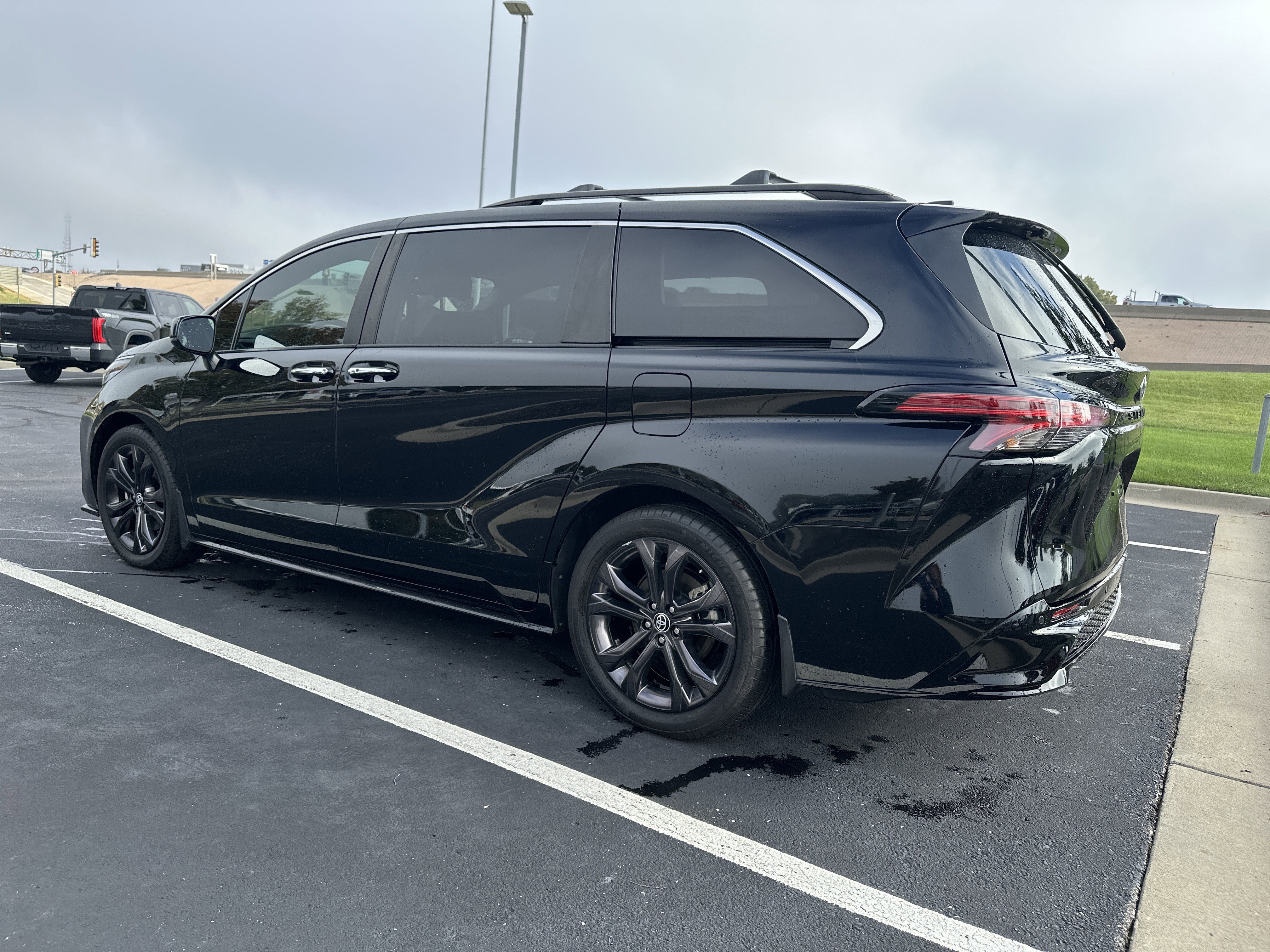 Certified 2023 Toyota Sienna XSE image 8