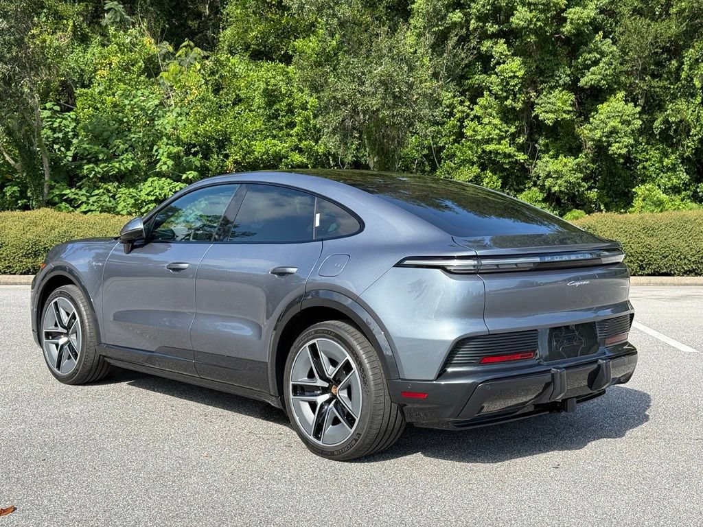 New 2026 Porsche Cayenne Electric Coupe AWD/4WD image 3