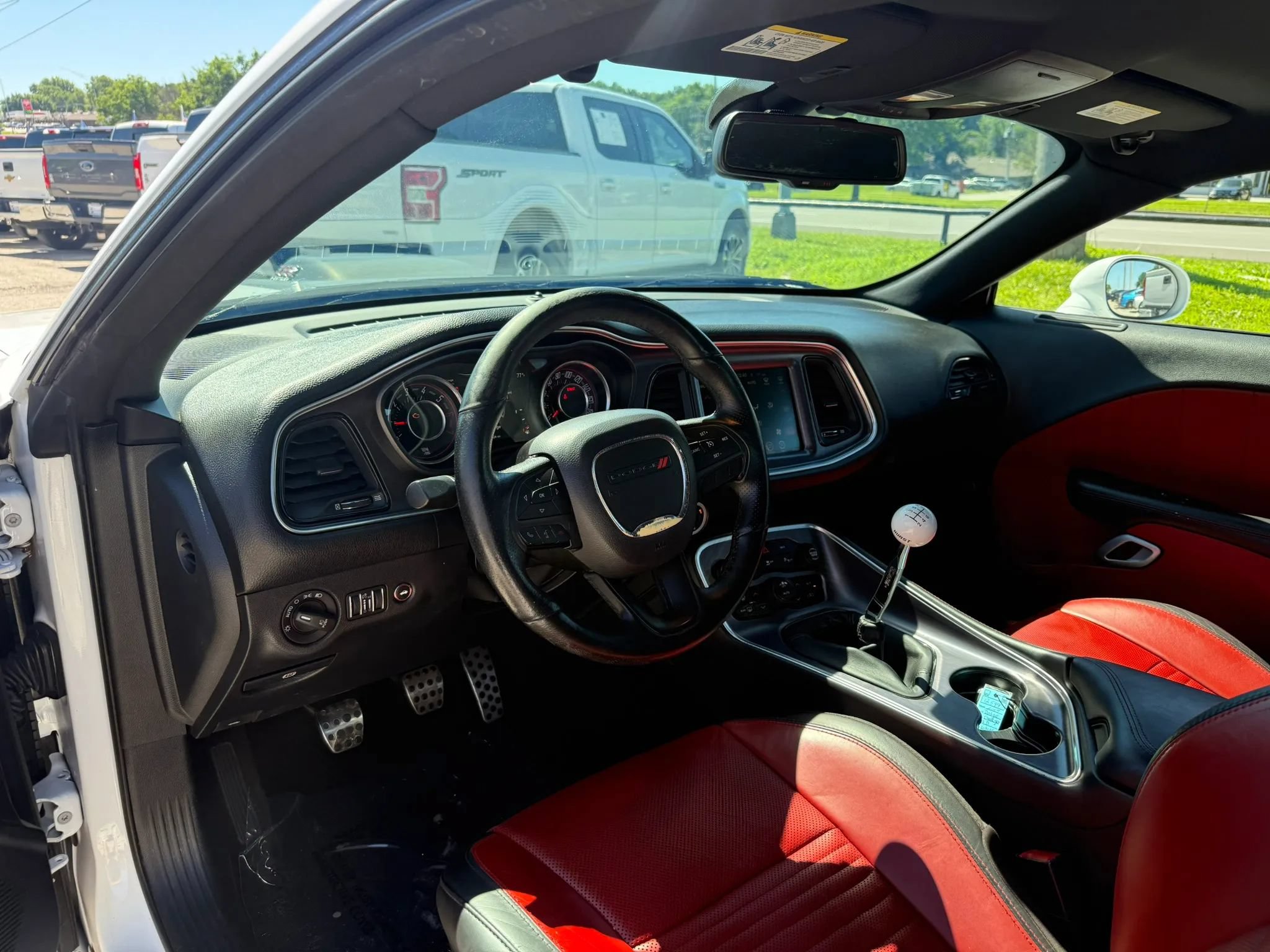 Used 2015 Dodge Challenger R/T Scat Pack RWD image 13