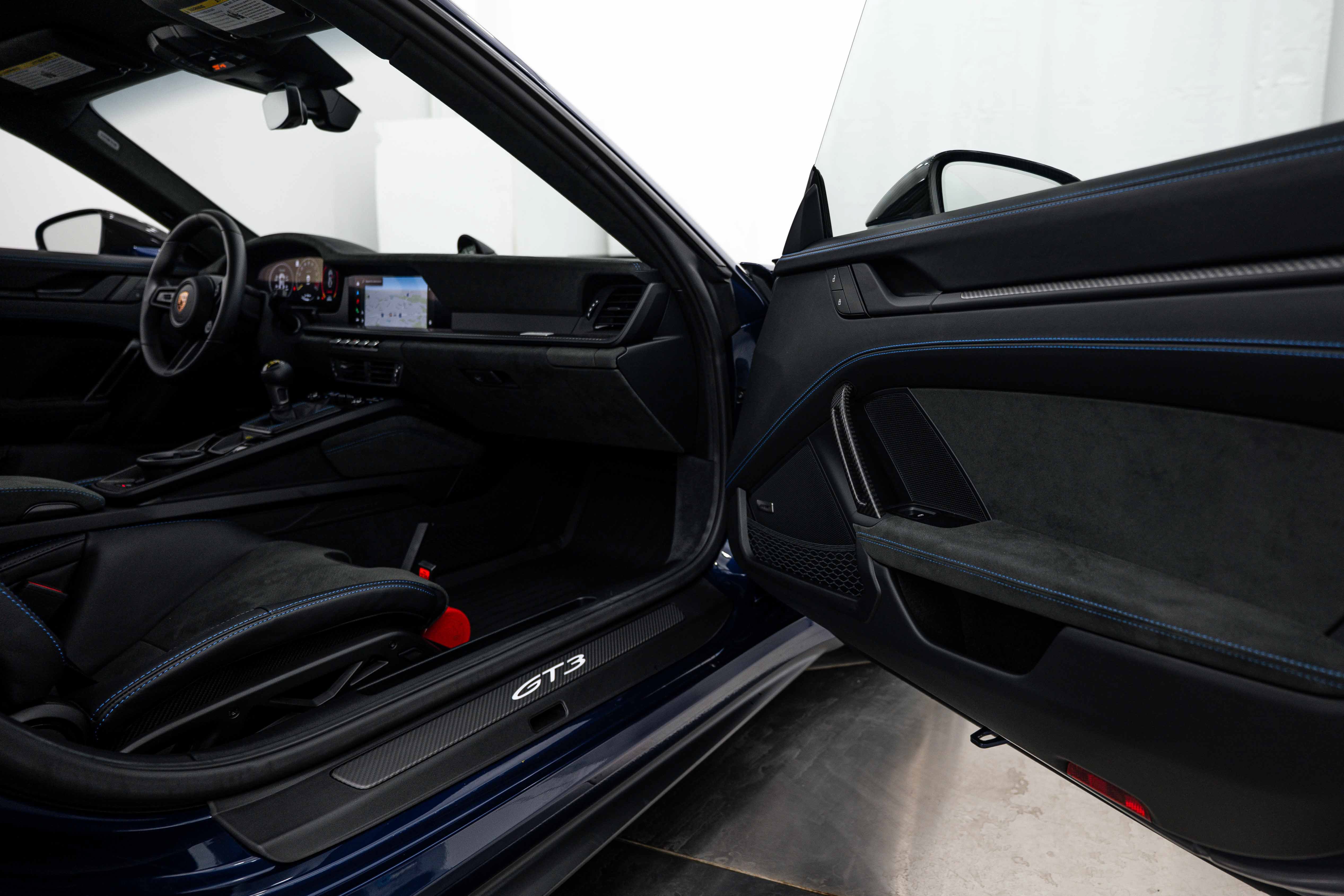 Certified 2026 Porsche 911 GT3 RWD image 15