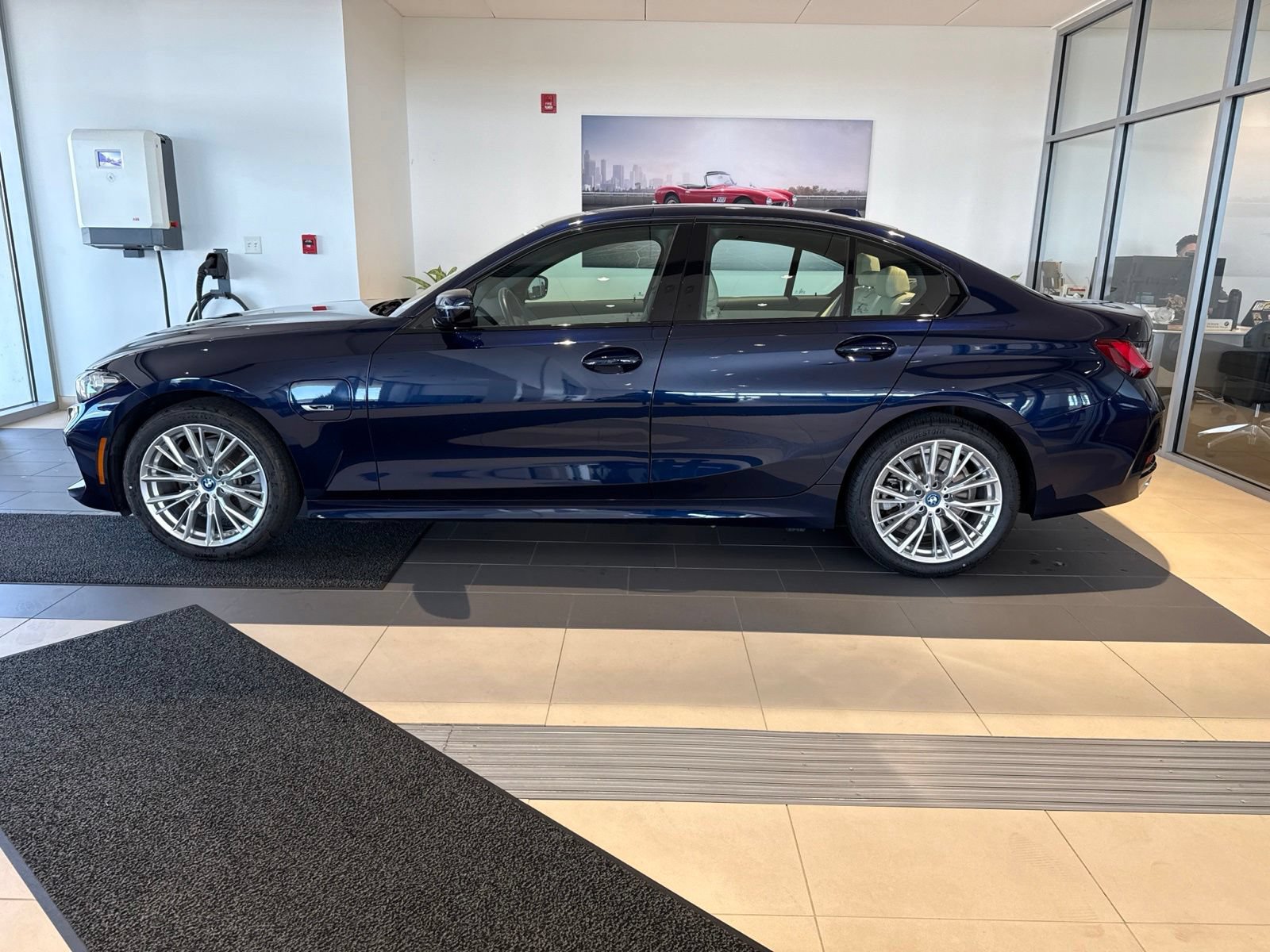 Certified 2023 BMW 330e xDrive w/ Premium Package AWD/4WD image 8
