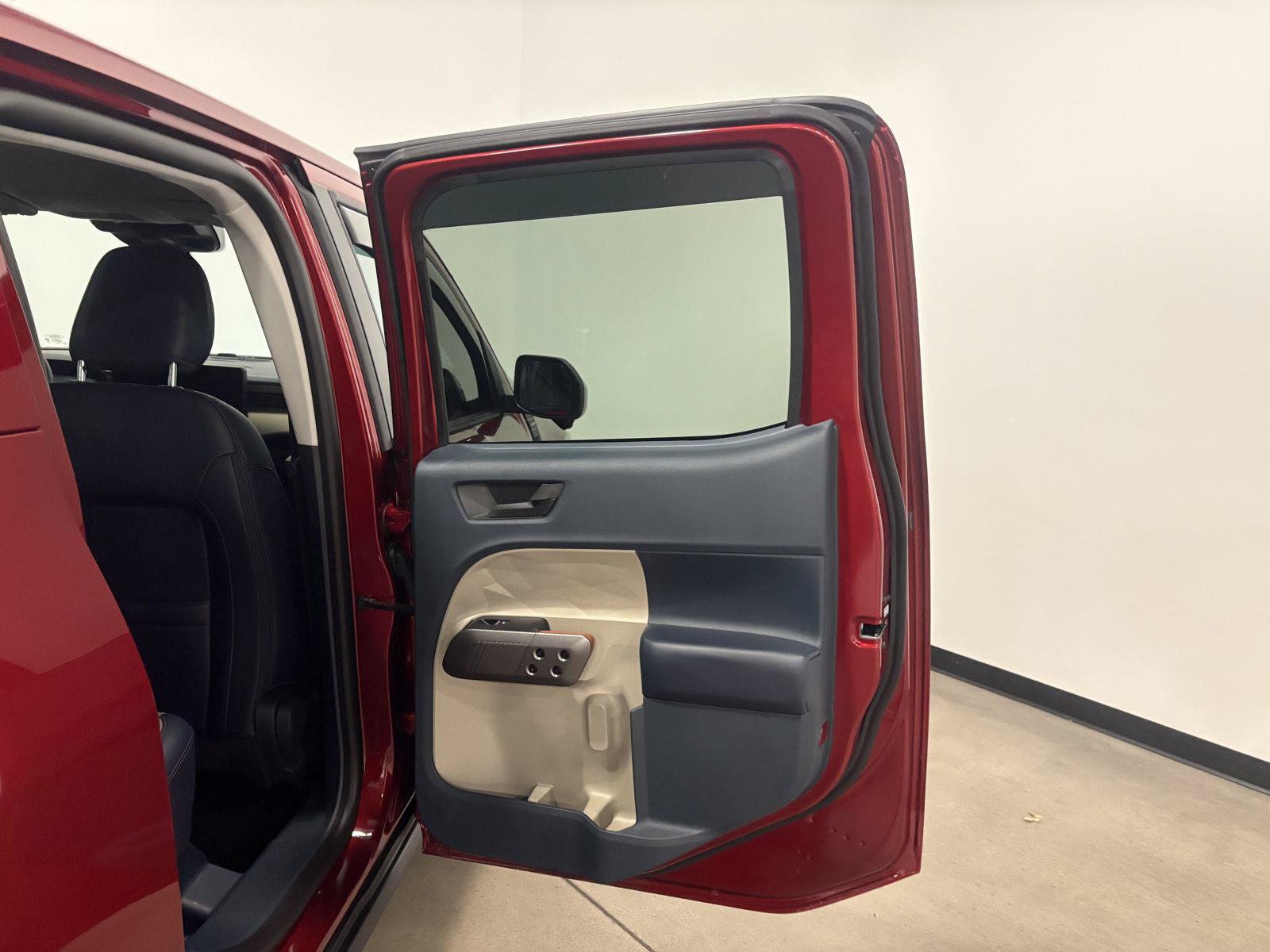 Used 2026 Ford Maverick Lariat AWD/4WD image 31