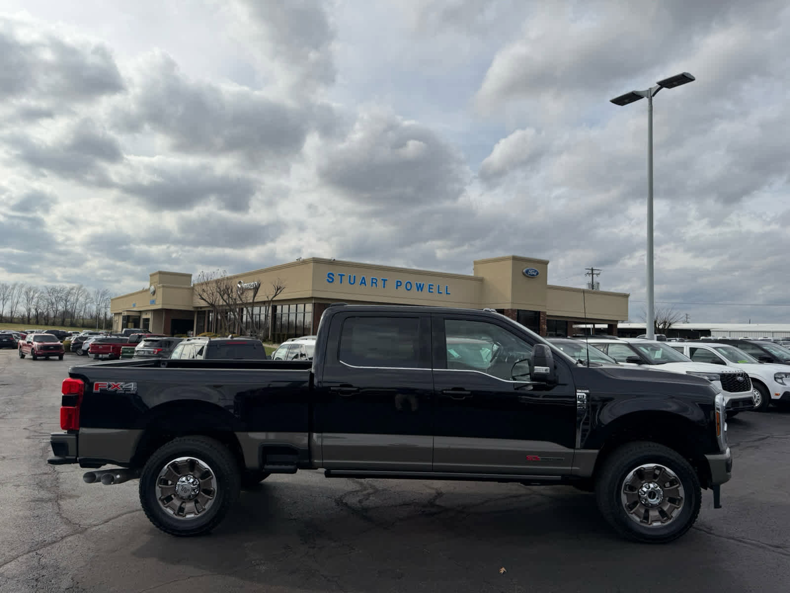 New 2026 Ford F350 King Ranch w/ FX4 Off-Road Package image 19