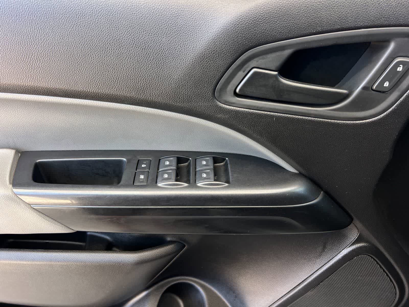 Used 2019 Chevrolet Colorado W/T RWD image 13