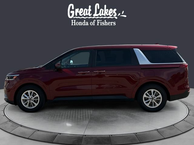 Used 2023 Kia Carnival LX FWD image 2