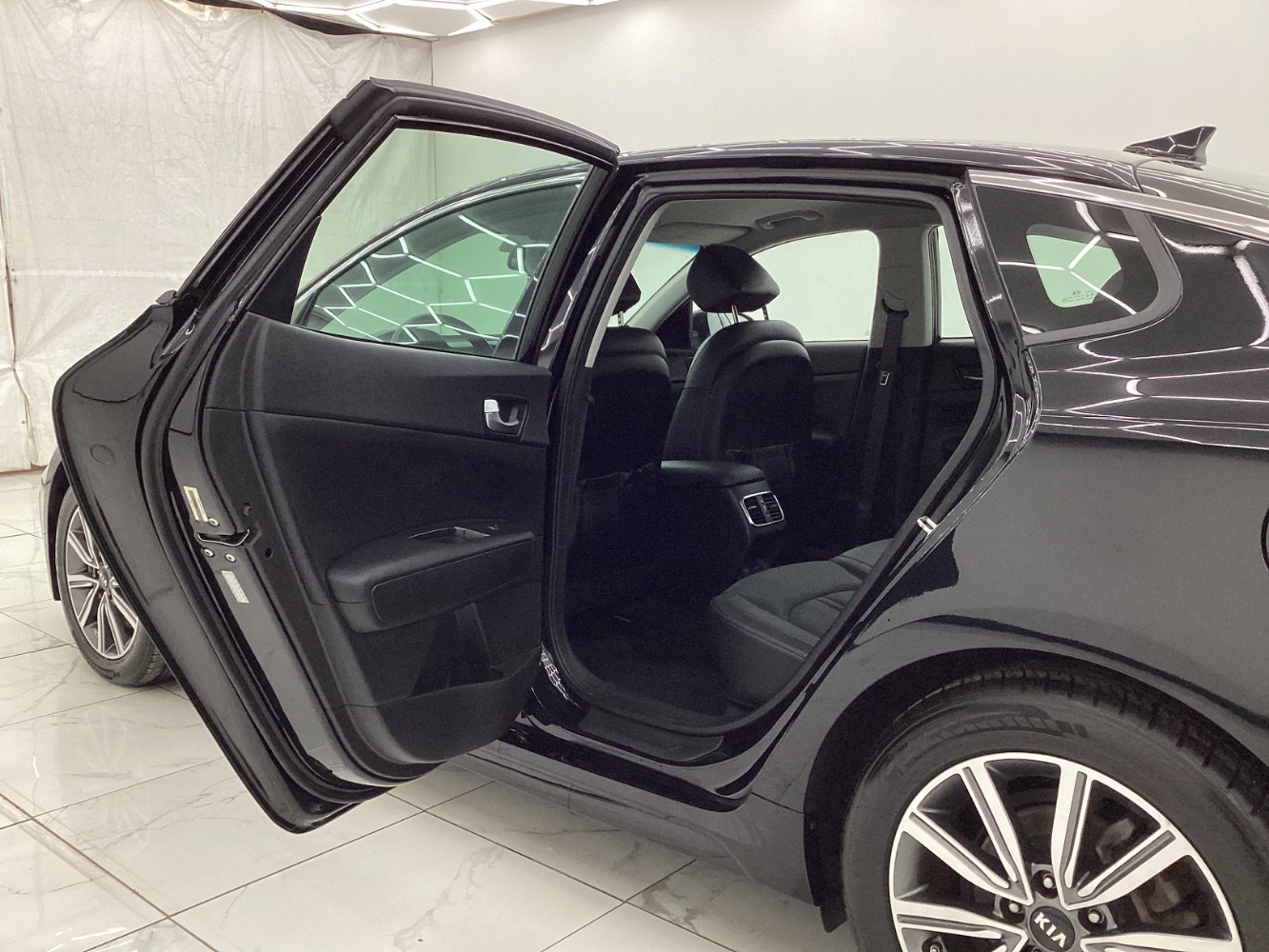 Used 2019 Kia Optima EX image 22