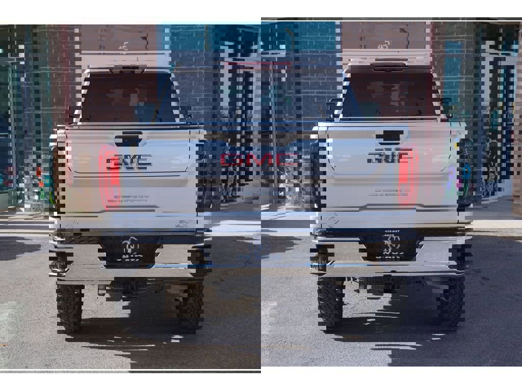 Used 2022 GMC Sierra 3500 SLT image 3