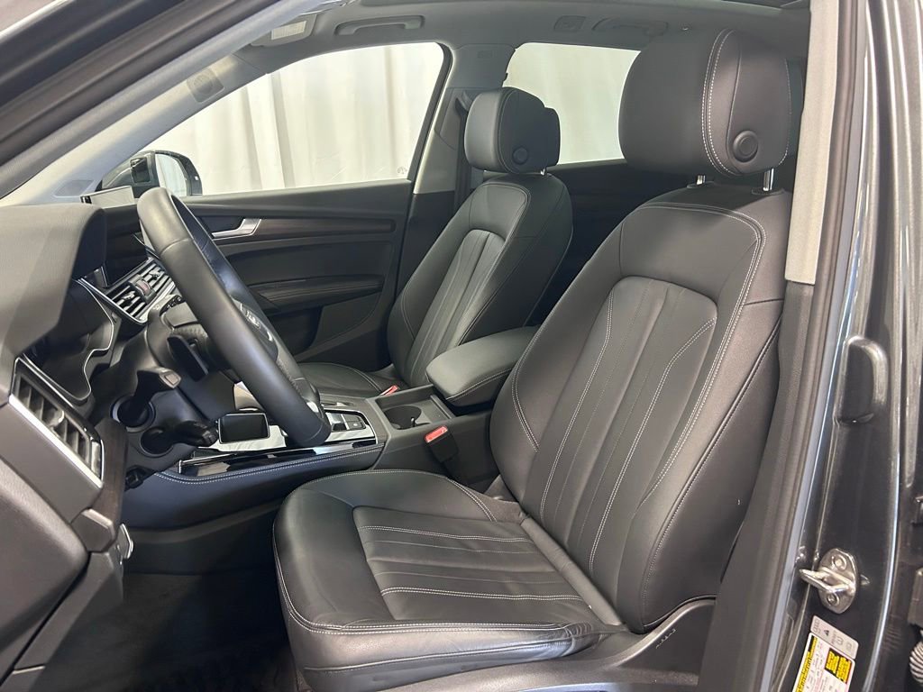 Used 2023 Audi Q5 2.0T Premium Plus w/ Premium Plus Package AWD/4WD image 8