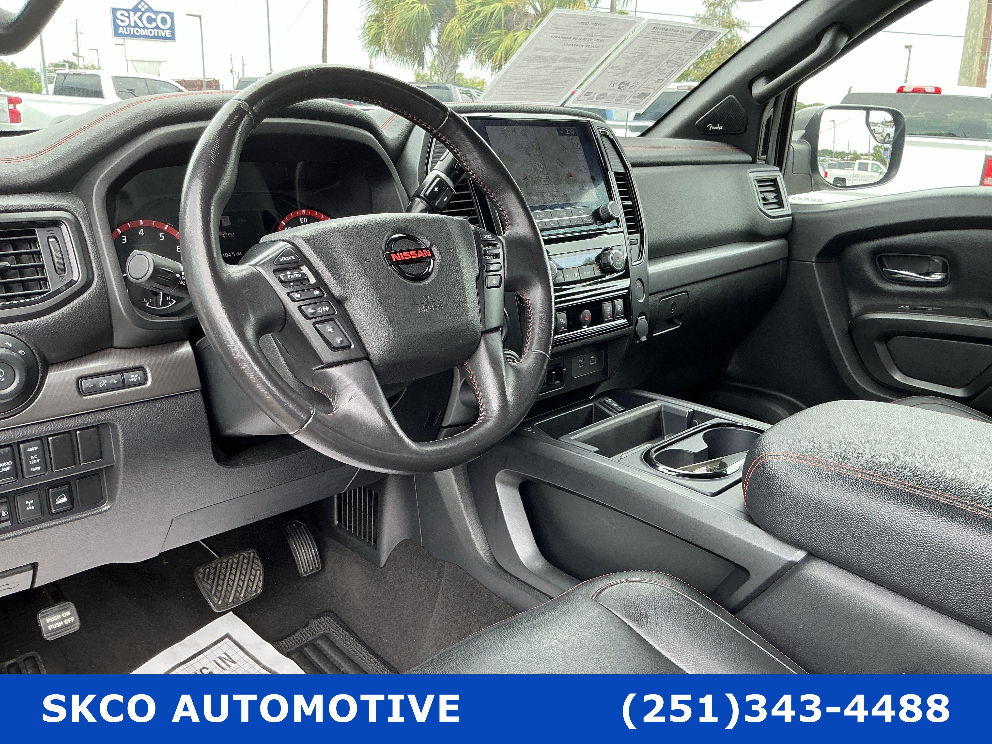 Used 2020 Nissan Titan PRO-4X w/ Pro-4x Convenience Package AWD/4WD image 19