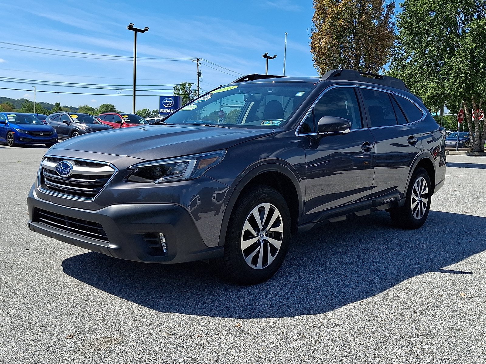 Used 2020 Subaru Outback Premium w/ Popular Package #1 AWD/4WD image 3