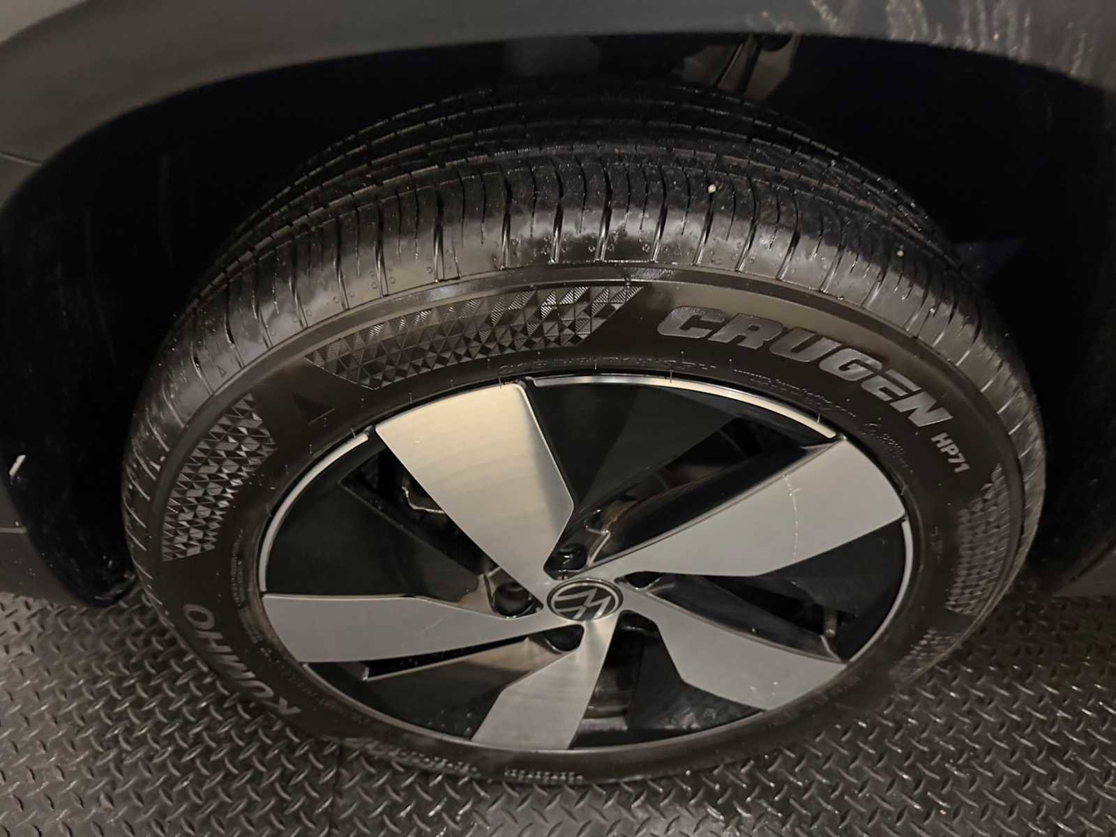 Certified 2025 Volkswagen Taos S image 8