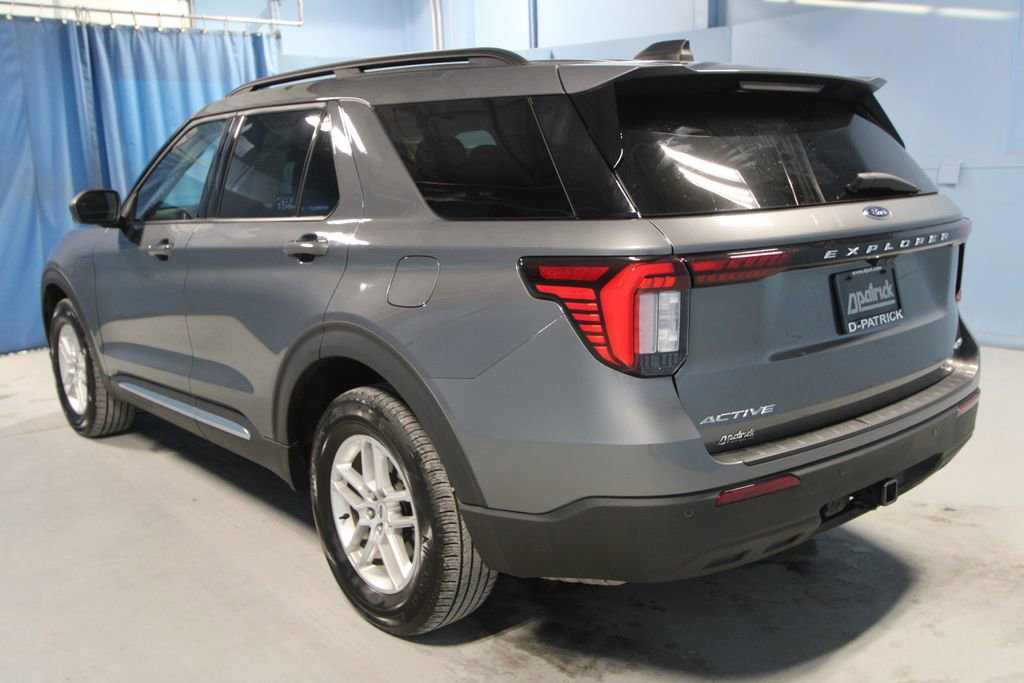 Used 2025 Ford Explorer Active image 27