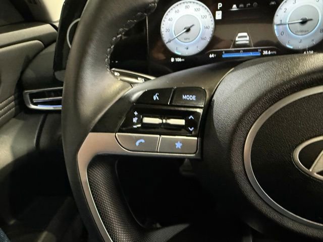 New 2025 Hyundai Elantra Limited image 16