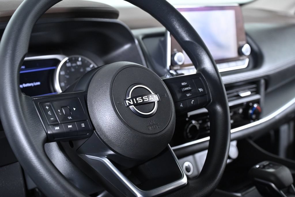 Certified 2023 Nissan Rogue S FWD image 12