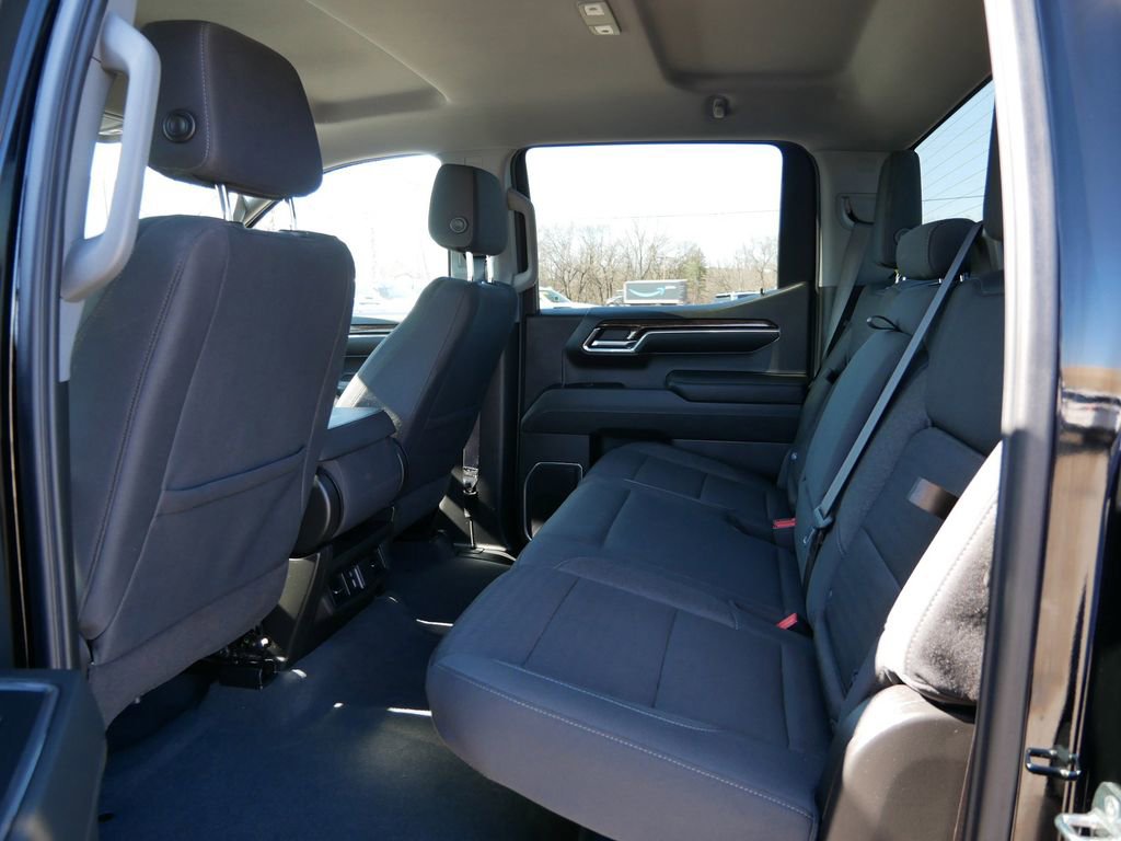 Used 2023 GMC Sierra 1500 Elevation w/ X31 Off-Road Package AWD/4WD image 16