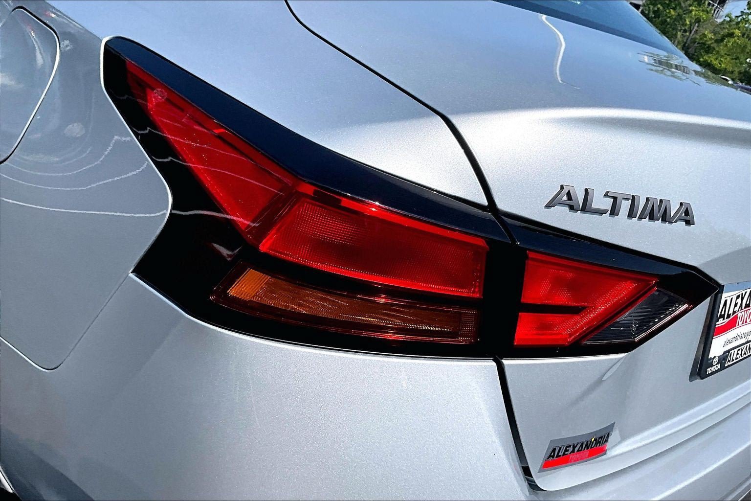 Used 2024 Nissan Altima 2.5 SV AWD/4WD image 27