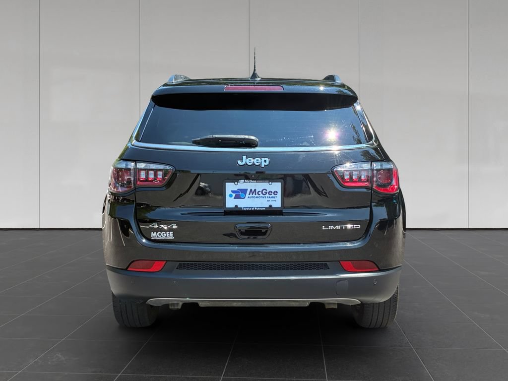 Used 2024 Jeep Compass Limited w/ Sun and Sound Group AWD/4WD image 4