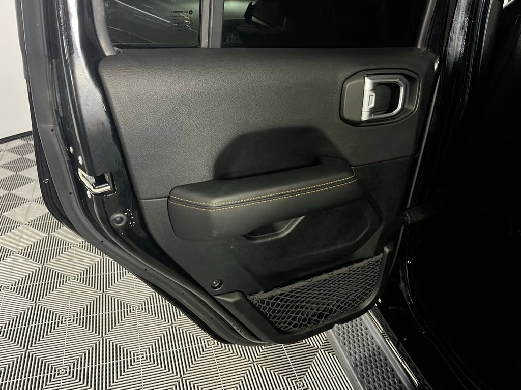 Used 2021 Jeep Wrangler Unlimited Sahara image 28