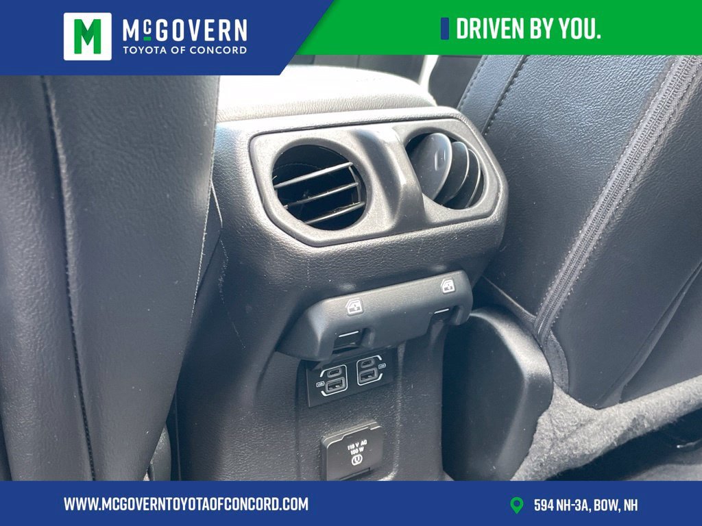 Used 2021 Jeep Wrangler Unlimited Sahara AWD/4WD image 20