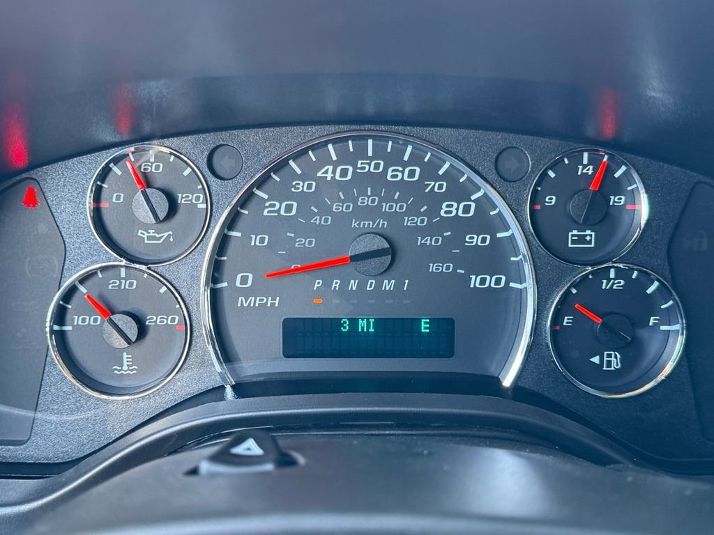 New 2026 Chevrolet Express 3500 LT w/ LT Preferred Equipment Group RWD image 13