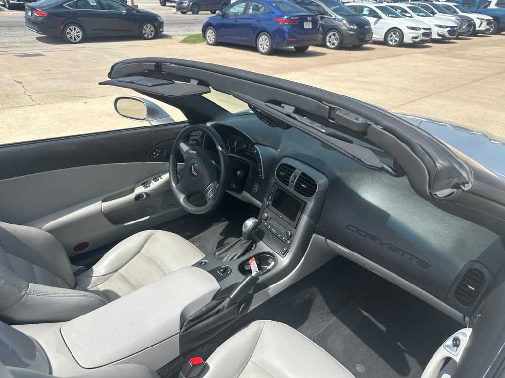 Used 2007 Chevrolet Corvette Convertible w/ Preferred Equipment Group RWD image 28