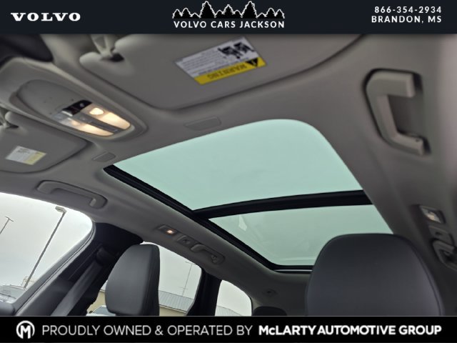 New 2026 Volvo XC60 B5 Plus w/ Protection Package Premier AWD/4WD image 18