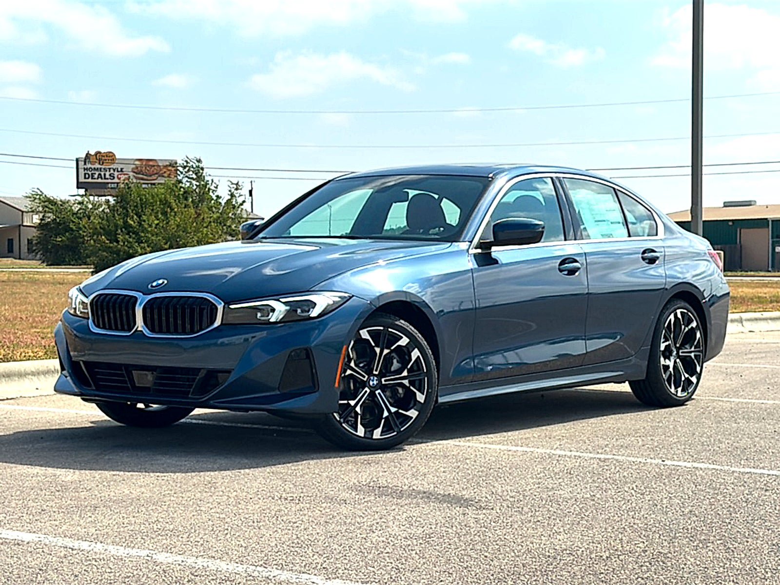 New 2026 BMW 330i Sedan w/ Premium Package RWD image 2