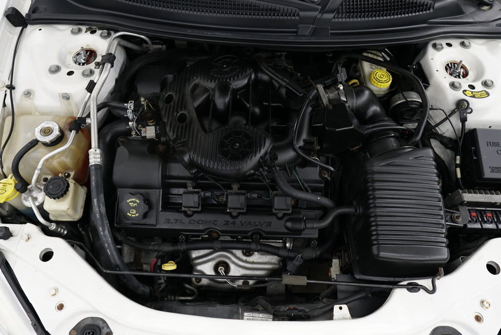 Used 2005 Chrysler Sebring Touring image 6