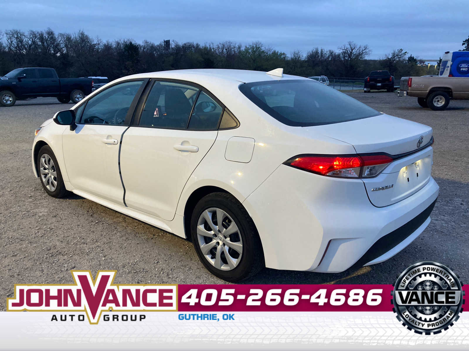 Used 2022 Toyota Corolla LE image 5
