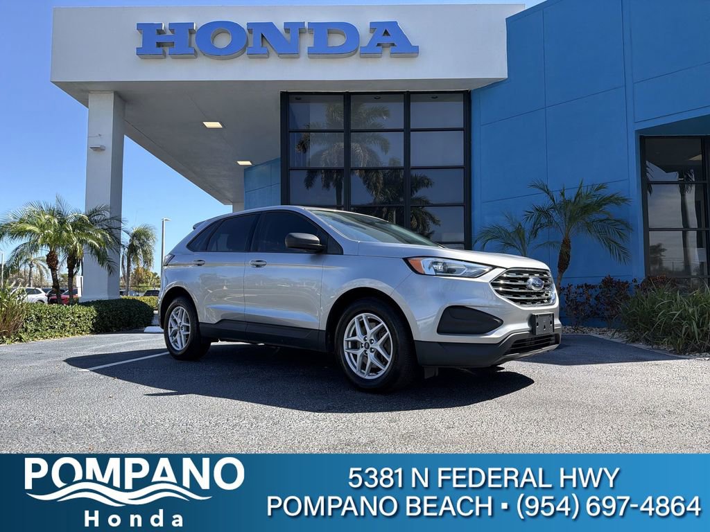 Used 2021 Ford Edge SE image 1