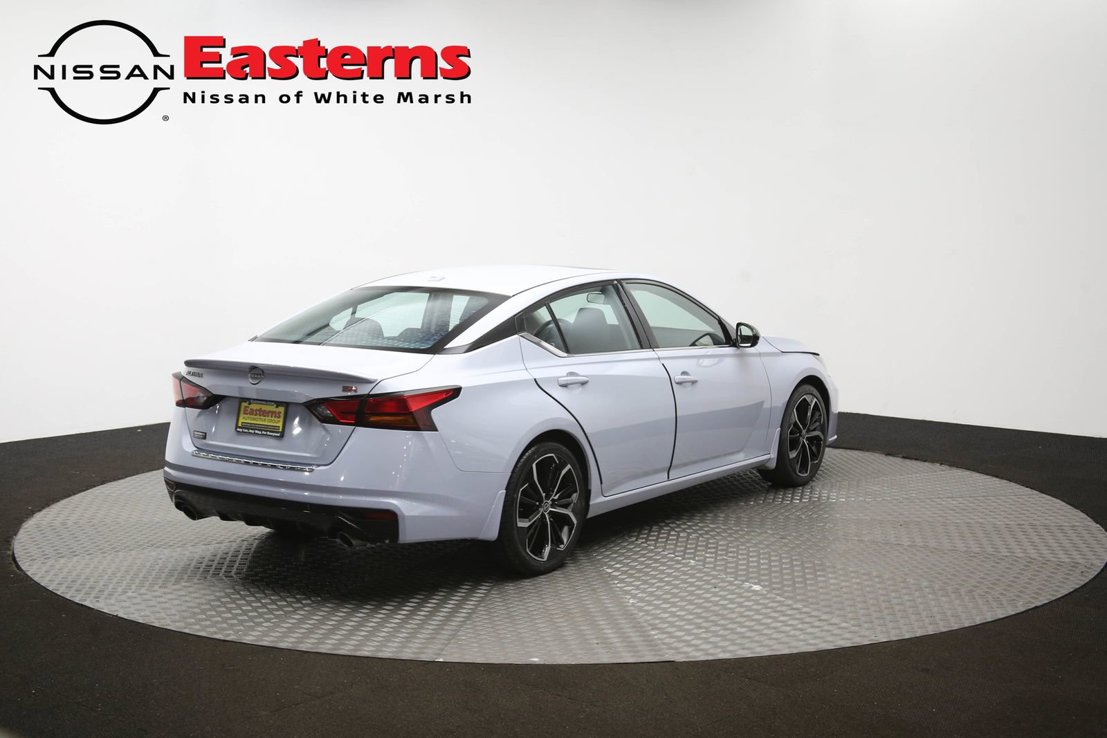 Used 2023 Nissan Altima 2.5 SR w/ SR Premium Package FWD image 40