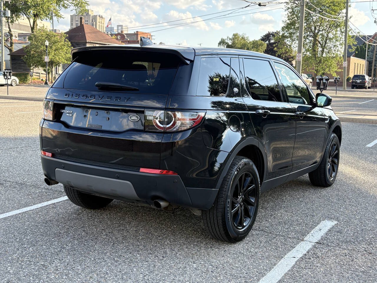Used 2017 Land Rover Discovery Sport HSE AWD/4WD image 7