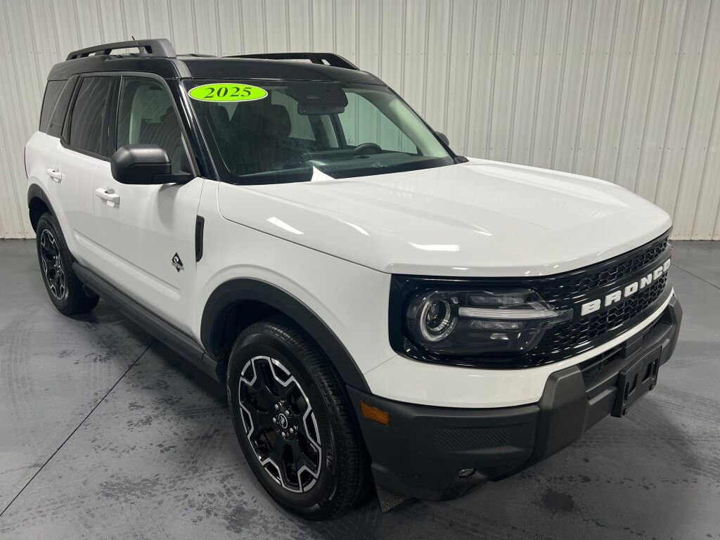 Used 2025 Ford Bronco Sport Outer Banks image 15