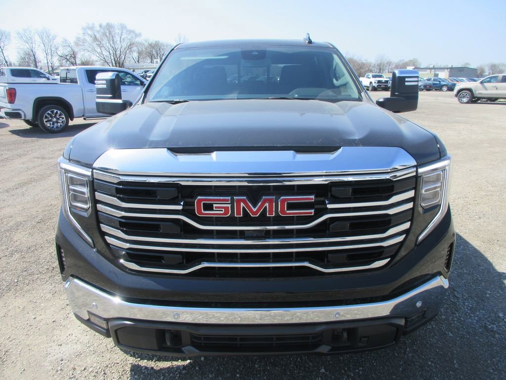 New 2026 GMC Sierra 1500 SLT image 11