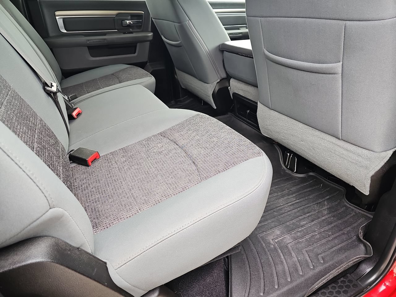 Used 2019 RAM 1500 Big Horn AWD/4WD image 14