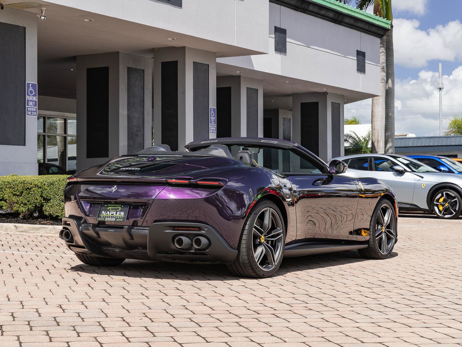 Used 2025 Ferrari Roma Spider RWD image 53