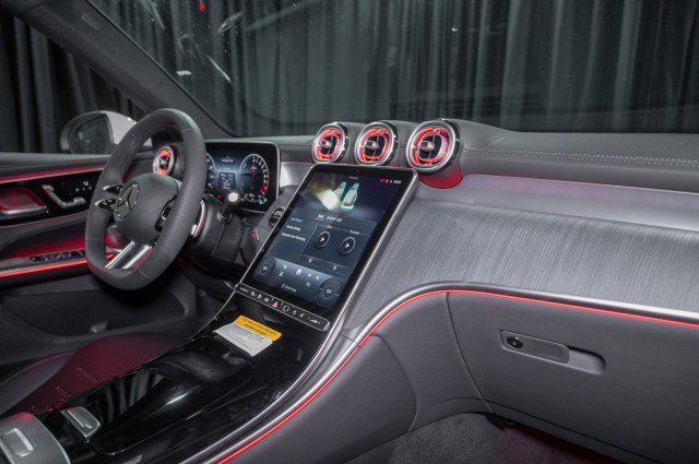 New 2026 Mercedes-Benz GLC 350e 4MATIC image 14