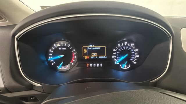 Used 2015 Ford Fusion SE FWD image 14