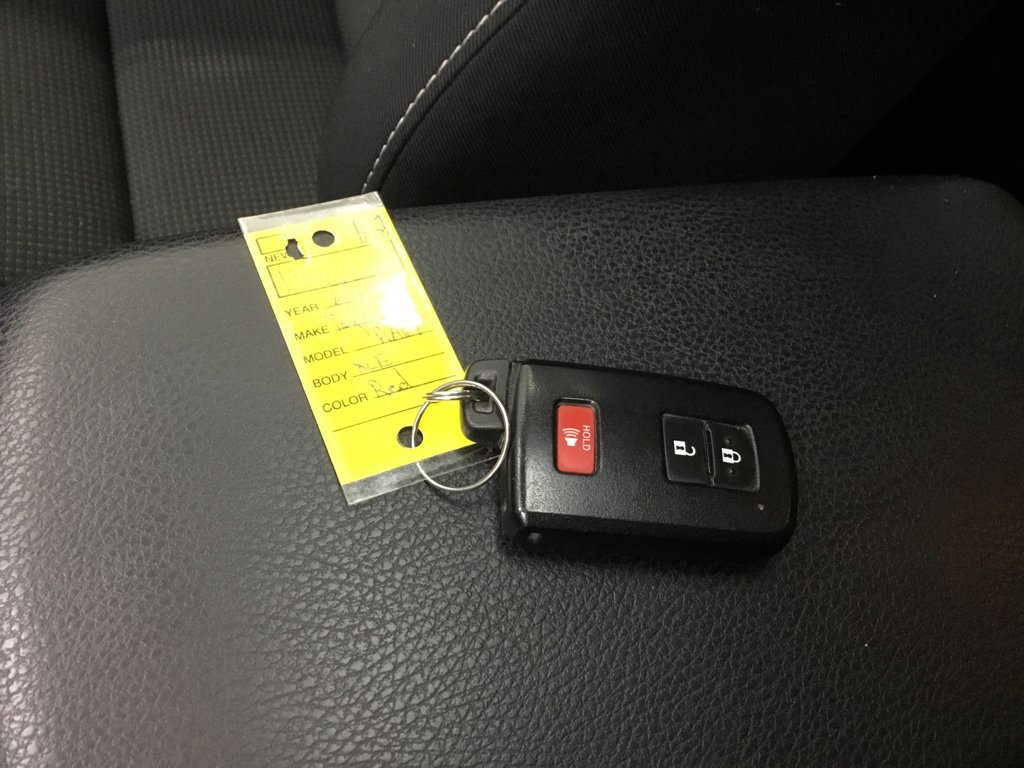 Used 2018 Toyota RAV4 XLE w/ Plus Extra Value Package AWD/4WD image 28