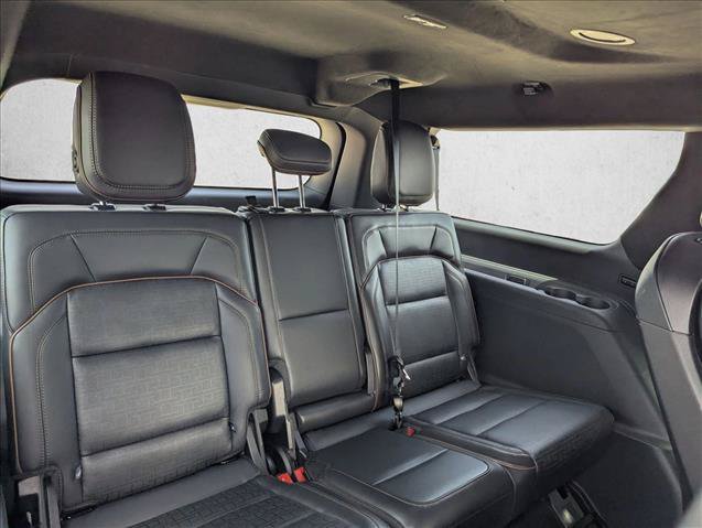 Used 2025 Lincoln Navigator L Black Label AWD/4WD image 13